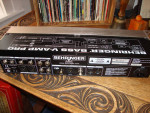 BASS PEDAL-V AMP PRO BEHRINGER RACK