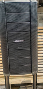 Bose F1 subwoofers and 812 line array tops.