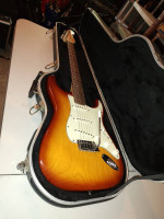 American Deluxe Stratocaster with OHSC