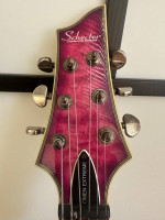 Schecter Guitar Research Omen Extreme-6 Electric Guitar Electric Magenta