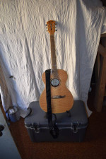 Fender FA-235E Concert Acoustic-Electric Guitar Natural