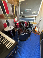 Complete Drum Set very Respectful