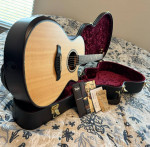 Taylor 912 CE Builders Edition Grand Concert in mint condition