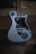 Electro Phonic Guitarmadillo