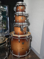 Gretsch Renown Maple Autumn Burst Gloss Drum Set Shell Pack RM-F824