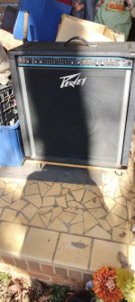 Peavy bass amp, TNT 115 and others