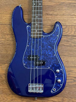 P bass precision sapphire blue blue pearl 70’s fender specs