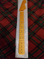 Strat style Neck, amber tint beautiful bolt and play