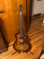 Acoustic Godin 5th Avenue CW Kingpin II HB Jazz Guitar