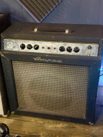 Vintage Ampeg Reverberocket II