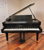 Baldwin Baby Grand Piano (Excellent Condition!)