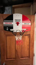 Chicago Bulls Over the Door Mini Basketball Hoop