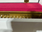 YAMAHA UPRIGHT  PIANO B1