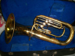 Bundy Baritone Horn  gc.