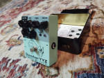 SansAmp Tech 21 Geddy Lee YYZ Bass Effects Pedal