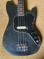 Fender musicmaster bass