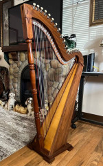 Hughes Dulcimer Baltic Harp Model 2, 36 String, 5 Octaves