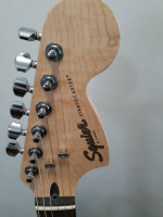 Squier by Fender