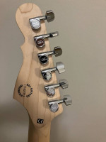 G&L Legacy tribute irish ale electric guitar