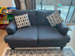 Fabric sofa loveseat in very good condition