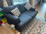 Fabric sofa loveseat in very good condition
