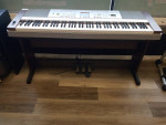 Yamaha electric PIANO