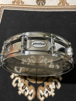 Entry level snare drums