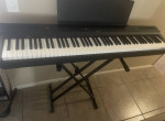Yamaha P-125 Digital Piano Keyboard Package Black Essentials Package