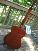 Alvarez rf8 concert guitar
