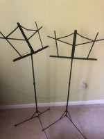 3/4 violin, sheet holders, shoulder rests
