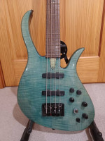 DEAN B2 Bromberg Bass w/ Fishman piezo Bridge