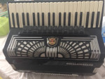 Royal standard selecta  double chamber tone accordion