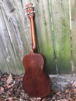 Old Baritone Ukulele