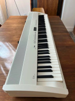 Kawai ES8 Digital Piano Keyboard Responsive Hammer Action