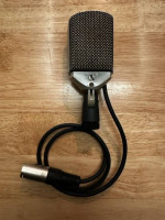 AKG D14
