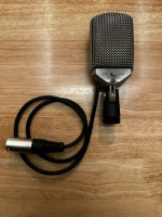 AKG D14
