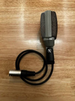 AKG D14