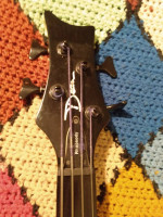2010 Dean Rhapsody Fretless Bass Honey Burst