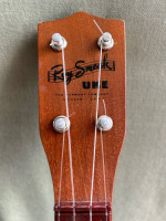 Vintage Harmony "Roy Smeck" ukulele
