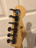 Fender Player Series Stratocaster - gloss white Like New ! !