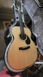 Eastman E10-OM Acoustic guitar
