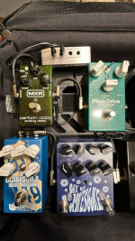 Pedal lot board and bag with isolated power supplies