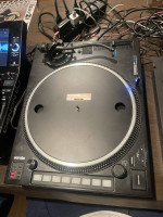 Reloop RP8000 MK2 turntable
