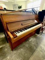 Yamaha M1A Upright Piano 42 1/2" Satin Walnut