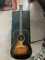 Gibson LG-1 acoustic early 60s