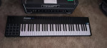 ALESIS VI61 MIDI Controller ( New 300 ))
