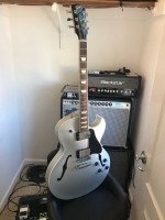 Gibson ES-137