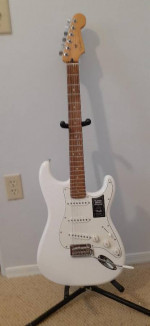 Fender Player Stratocaster w/hsc