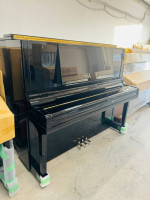 1990 Yamaha UX30Bl (U3) Piano in EXCELLENT Condition. Made in Japan