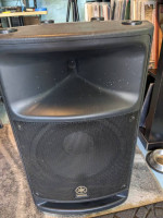 YAMAHA MSR400 POWERED 12" SPEAKERS Monitors